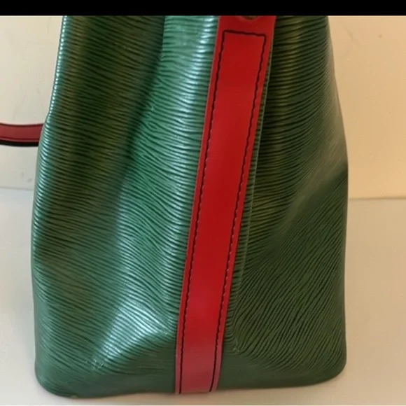 Louis Vuitton Epi Bicolor Green Noe PM - Picture 2 of 9